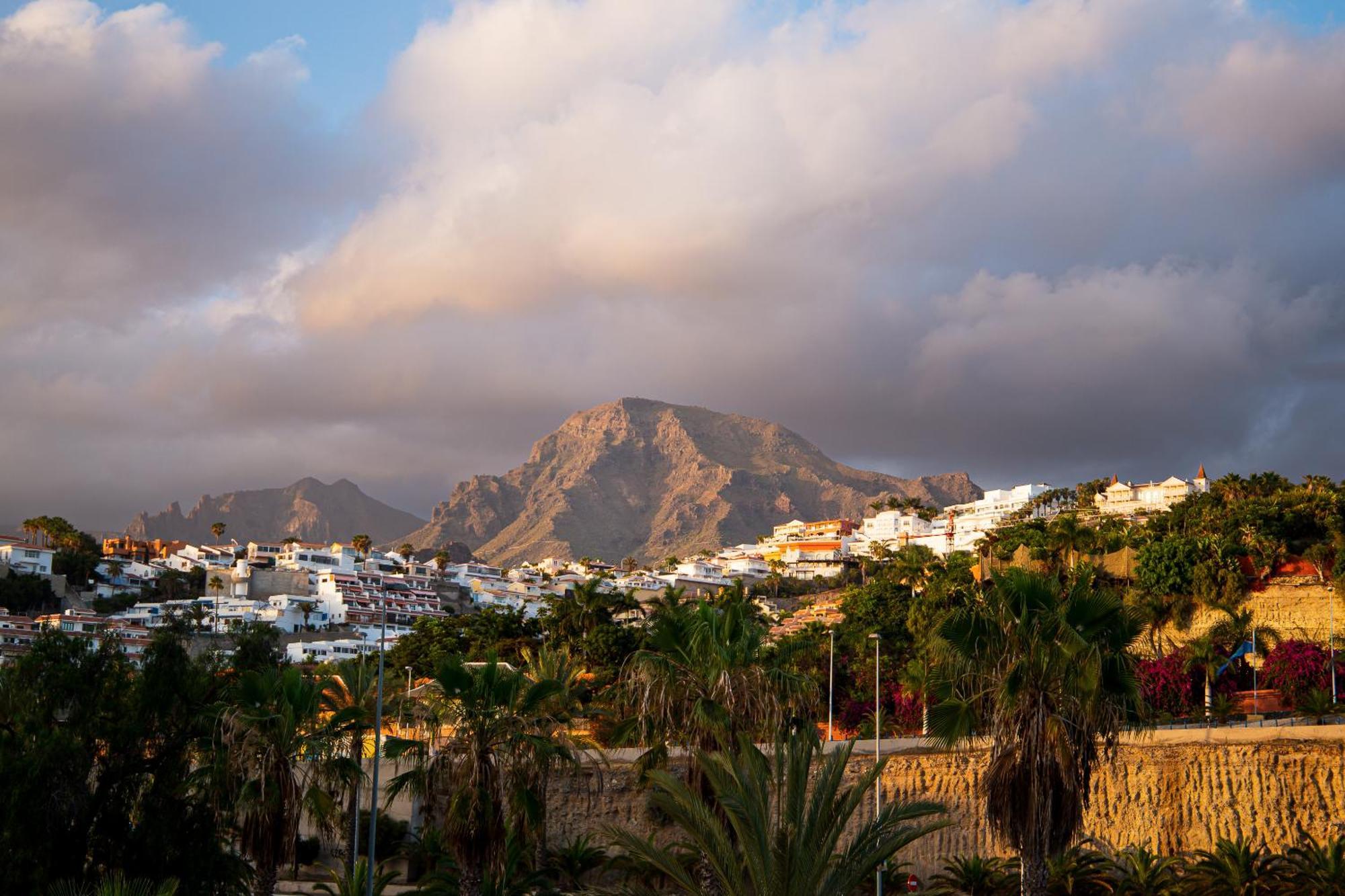 Luxury Borinquen With Parking And Swimming Pool * Playa de las Americas (Tenerife)